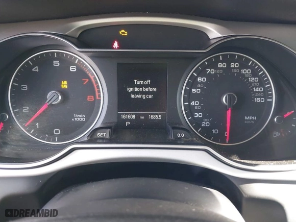 2015 Audi A4 Premium with VIN WAUBFAFL0FN043664, listed as a IAAI auction lot 41944087 with 161,608 mi miles. Bid and sale history available at carsss.com. Image 7.