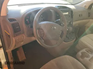2008 Kia Sedona LX with VIN KNDMB233186195046, listed as a Copart auction lot 88663145 with 200,386 mi miles and Salvage Title. Bid and sale history available at DreamBid. Image 8.