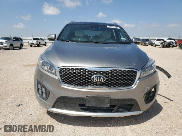 2017 Kia Sorento SXL z VIN 5XYPK4A51HG193730, wystawiony jako Copart lot #54797295 z przebiegiem 331 346 mil mil oraz Szkoda całkowita • Salvage title. Historia ofert i sprzedaży dostępna na DreamBid. Obrazek 5.