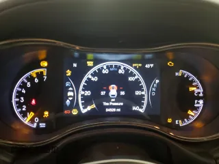 2018 Jeep Grand Cherokee High Altitude with VIN 1C4RJFCT1JC421500, listed as a Copart auction lot 44967195 with 34,526 mi miles and Salvage Title. Bid and sale history available at carsss.com. Image 9.