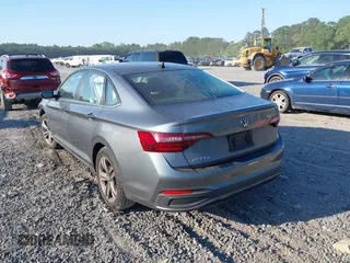 2022 Volkswagen Jetta SE with VIN 3VWEM7BU6NM026607, listed as a IAAI auction lot 42045947 with 81,724 mi miles and . Bid and sale history available at DreamBid. Image 3.