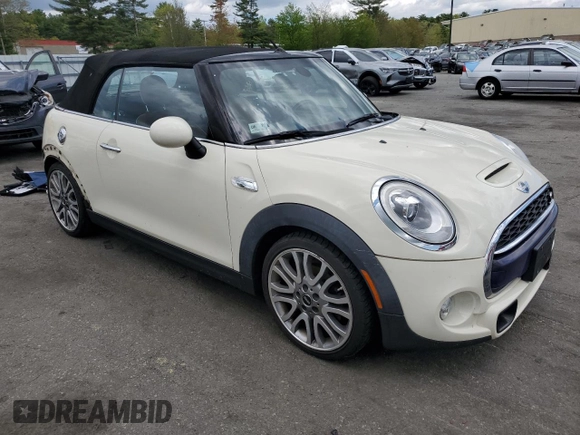 2017 MINI Convertible Cooper S с VIN WMWWG9C5XH3C80635, выставлен на аукционе Copart как лот 56167715 с пробегом 79 485 миль миль и Списание • Salvage title. История ставок и продаж доступна на DreamBid. Изображение 4.
