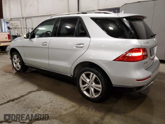 2015 Mercedes-Benz M 350 with VIN 4JGDA5HB8FA491448, listed as a Copart auction lot 44915015 with 114,121 mi miles and Salvage title. Bid and sale history available at DreamBid. Image 2.