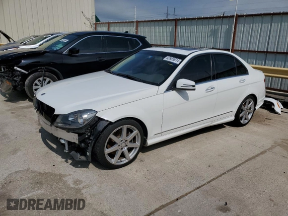 2013 Mercedes-Benz C 350 Sport with VIN WDDGF5HB2DA879863, listed as a Copart auction lot 52865914 with 50,273 mi miles and Clean Title. Bid and sale history available at DreamBid. Image 1.
