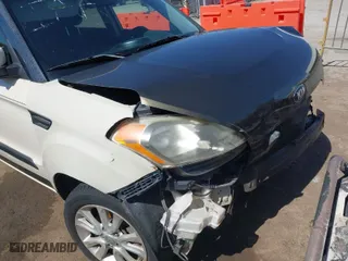 2013 Kia Soul + with VIN KNDJT2A66D7580541, listed as a IAAI auction lot 41859151 with 150,633 mi miles. Bid and sale history available at carsss.com. Image 6.
