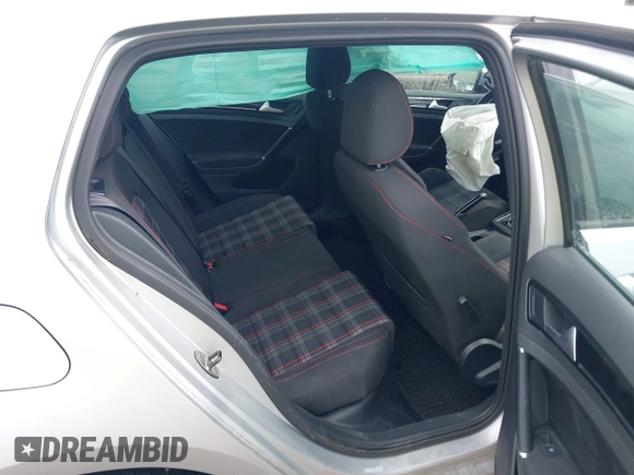 2015 Volkswagen Golf GTI SE with VIN 3VW5T7AU0FM048544, listed as a IAAI auction lot 42005853 with 79,969 mi miles. Bid and sale history available at carsss.com. Image 8.