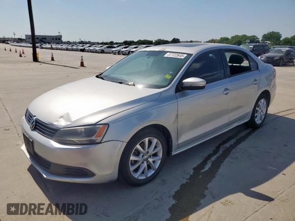2012 Volkswagen Jetta SE z VIN 3VWDP7AJ0CM420885, wystawiony jako Copart lot #57722645 z przebiegiem 162 136 mil mil oraz Czysty tytuł • Clean title. Historia ofert i sprzedaży dostępna na DreamBid. Obrazek 1.