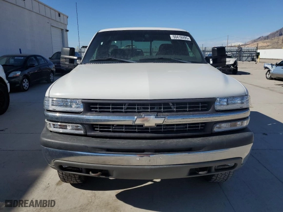 2002 Chevrolet Silverado 1500 LS with VIN 2GCEK19T721368721, listed as a Copart auction lot 50418495 with 133,418 mi miles and Salvage Title. Bid and sale history available at carsss.com. Image 5.