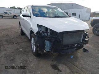 2020 Kia Sorento LX with VIN 5XYPG4A3XLG643836, listed as a IAAI auction lot 40851409 with 76,555 mi miles. Bid and sale history available at carsss.com. Image 1.