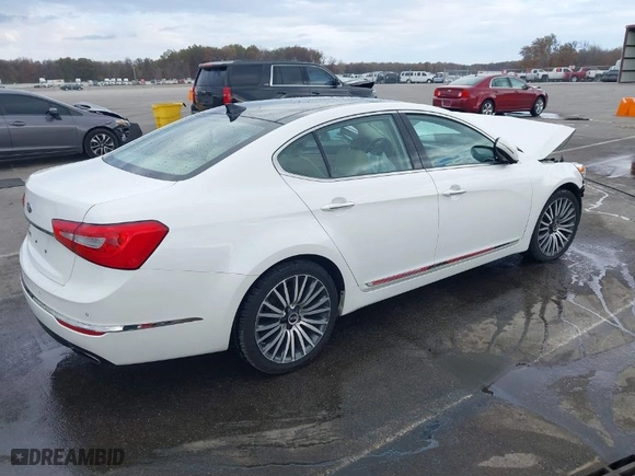 2014 Kia Cadenza Premium with VIN KNALN4D75E5133471, listed as a IAAI auction lot 40763295 with 103,513 mi miles. Bid and sale history available at carsss.com. Image 4.