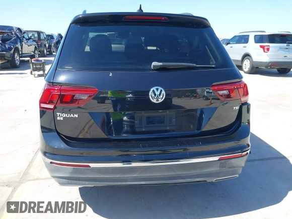 2018 Volkswagen Tiguan SEL with VIN 3VV3B7AX3JM064061, listed as a IAAI auction lot 41772564 with 95,395 mi miles and . Bid and sale history available at DreamBid. Image 16.