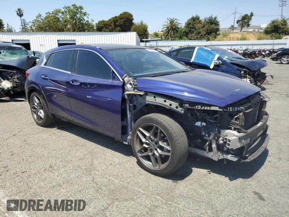 2017 Infiniti QX30 Sport with VIN SJKCH5CP0HA029397, listed as a Copart auction lot 62489194 with 72,686 mi miles and Salvage Title. Bid and sale history available at carsss.com. Image 4.