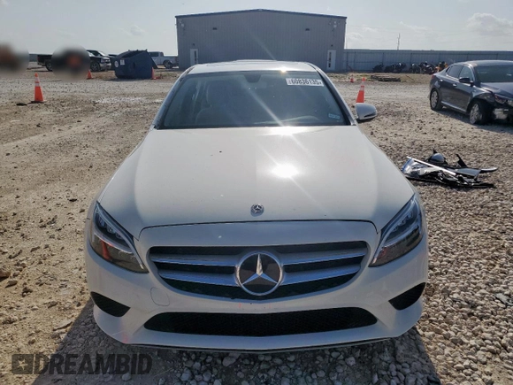 2019 Mercedes-Benz C 300 with VIN 55SWF8DB7KU289125, listed as a Copart auction lot 60836135 with 98,776 mi miles and Salvage title. Bid and sale history available at DreamBid. Image 5.