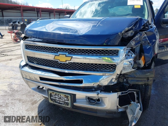 2012 Chevrolet Silverado 1500 LT with VIN 3GCPKSE77CG223467, listed as a IAAI auction lot 41867896 with 101,602 mi miles and . Bid and sale history available at DreamBid. Image 6.