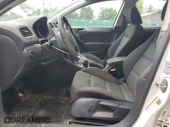 2014 Volkswagen Golf with VIN WVWDB7AJ0EW001424, listed as a Copart auction lot 62420115 with 69,109 mi miles and Salvage title. Bid and sale history available at DreamBid. Image 7.