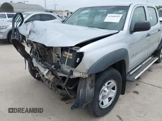 2008 Toyota Tacoma PreRunner with VIN 5TEJU62N38Z478817, listed as a IAAI auction lot 41908959 with 117,707 mi miles. Bid and sale history available at carsss.com. Image 6.