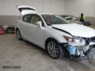 2014 Lexus CT 200h Hybrid with VIN JTHKD5BH4E2201634, listed as a IAAI auction lot 41068948 with 132,125 mi miles. Bid and sale history available at carsss.com. Image 1.