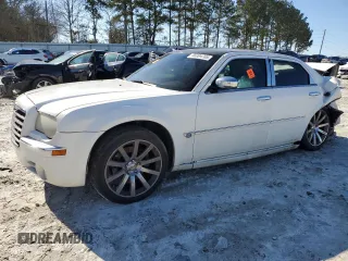 2006 Chrysler 300 C with VIN 2C3KA63H56H477106, listed as a Copart auction lot 48004705 with 174,593 mi miles and Salvage Title. Bid and sale history available at carsss.com. Image 1.