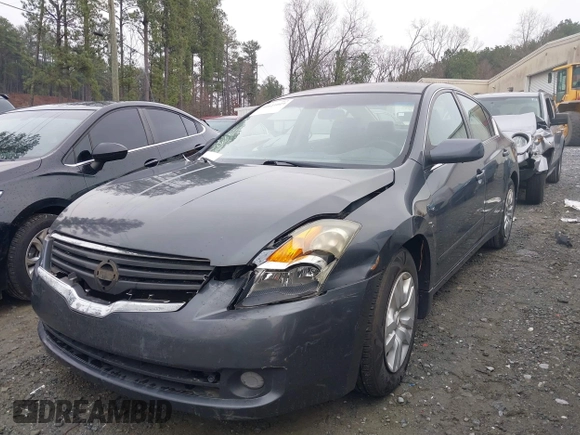 2009 Nissan Altima SL with VIN 1N4AL21E39N459157, listed as a IAAI auction lot 41611019 with 124,267 mi miles and . Bid and sale history available at carsss.com. Image 2.