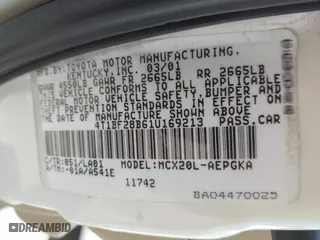 2001 Toyota Avalon XL w/Bucket Seats with VIN 4T1BF28B61U169213, listed as a IAAI auction lot 41829245 with 99,940 mi miles. Bid and sale history available at carsss.com. Image 9.