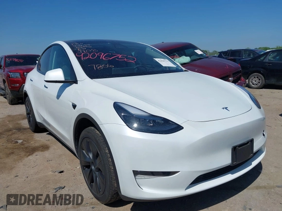 2024 Tesla Model Y with VIN 7SAYGDED0RA327806, listed as a IAAI auction lot 42096752 with 13,244 mi miles and . Bid and sale history available at DreamBid. Image 1.