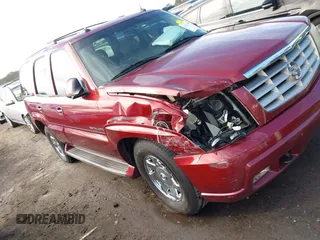 2003 Cadillac Escalade z VIN 1GYEC63T53R146068, wystawiony jako IAAI lot #41634405 z przebiegiem 272 263 mil mil oraz . Historia ofert i sprzedaży dostępna na DreamBid. Obrazek 1.