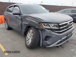 2020 Volkswagen Atlas SE with VIN 1V2YE2CA6LC231958, listed as a IAAI auction lot 42403830 with 94,606 mi miles and . Bid and sale history available at DreamBid. Image 1.