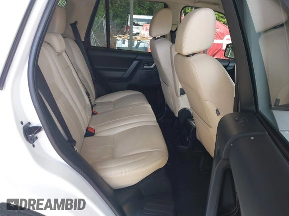 2011 Land Rover LR2 HSE with VIN SALFT2BN8BH217556, listed as a IAAI auction lot 42353594 with 184,631 mi miles and . Bid and sale history available at DreamBid. Image 8.