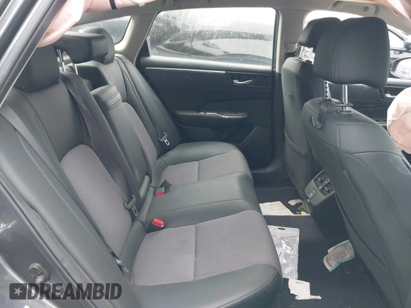 2018 Honda Clarity Plug-In Hybrid with VIN JHMZC5F19JC021696, listed as a IAAI auction lot 41920191 with 1 mi miles. Bid and sale history available at carsss.com. Image 8.