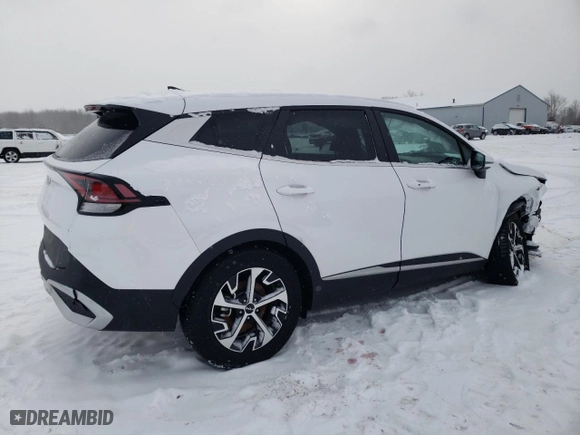 2024 Kia Sportage EX with VIN 5XYK33DF0RG217149, listed as a Copart auction lot 46053985 with 6,400 mi miles and Salvage Title. Bid and sale history available at carsss.com. Image 3.