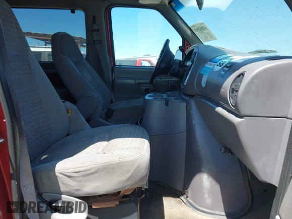 2001 Ford Econoline Passenger XL с VIN 1FBSS31S61HA97085, выставлен на аукционе IAAI как лот 42692511 с пробегом 285 182 миль миль и . История ставок и продаж доступна на DreamBid. Изображение 5.