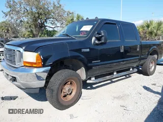 2001 Ford Super Duty F-250 XL with VIN 1FTNW21F71EB25519, listed as a IAAI auction lot 41501368 with 277,130 mi miles. Bid and sale history available at carsss.com. Image 2.