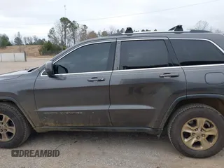 2017 Jeep Grand Cherokee Laredo with VIN 1C4RJFAG0HC739589, listed as a IAAI auction lot 41454746 with 133,868 mi miles. Bid and sale history available at carsss.com. Image 15.