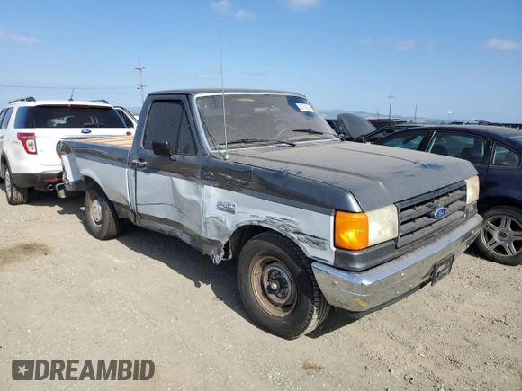 1988 Ford F-150 with VIN 1FTDF15Y3JPB49810, listed as a Copart auction lot 68766294 with 67,315 mi miles and Salvage Title. Bid and sale history available at carsss.com. Image 4.