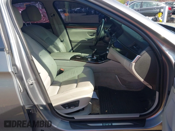 2011 BMW 5 Series 528i with VIN WBAFR1C51BC740751, listed as a IAAI auction lot 42143205 with 187,607 mi miles and . Bid and sale history available at carsss.com. Image 5.