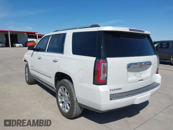 2017 GMC Yukon Denali with VIN 1GKS1CKJ3HR315982, listed as a IAAI auction lot 41721285 with 116,398 mi miles. Bid and sale history available at carsss.com. Image 3.