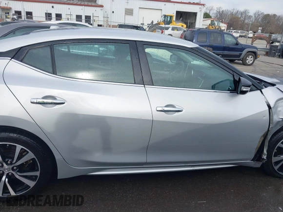 2018 Nissan Maxima S z VIN 1N4AA6AP9JC374449, wystawiony jako IAAI lot #41722809 z przebiegiem 57 807 mil mil oraz . Historia ofert i sprzedaży dostępna na DreamBid. Obrazek 14.
