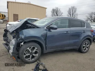 2022 Kia Sportage LX with VIN KNDPMCAC6N7973427, listed as a Copart auction lot 44967555 with 30,143 mi miles and Salvage Title. Bid and sale history available at carsss.com. Image 1.
