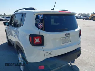 2016 Jeep Renegade Latitude with VIN ZACCJBBT7GPE12725, listed as a IAAI auction lot 41867887 with 126,774 mi miles. Bid and sale history available at carsss.com. Image 3.