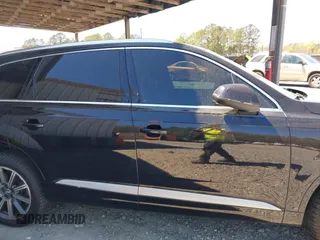2017 Audi Q7 Prestige z VIN WA1VAAF77HD031953, wystawiony jako IAAI lot #41861647 z przebiegiem 71 335 mil mil oraz . Historia ofert i sprzedaży dostępna na DreamBid. Obrazek 13.