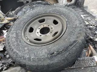 2017 Ford F-250 Lariat z VIN 1FT7W2B64HEE72422, wystawiony jako Copart lot #48061785 z przebiegiem Nie podano mil oraz Szkoda całkowita • Salvage title. Historia ofert i sprzedaży dostępna na DreamBid. Obrazek 13.