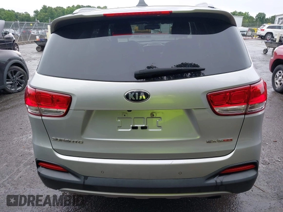 2016 Kia Sorento EX with VIN 5XYPH4A15GG009402, listed as a IAAI auction lot 42365601 with 179,915 mi miles and . Bid and sale history available at DreamBid. Image 16.