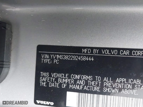 2009 Volvo S40 2.4L with VIN YV1MS382292458444, listed as a IAAI auction lot 42017377 with 152,405 mi miles. Bid and sale history available at carsss.com. Image 9.