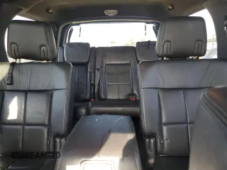 2011 Lincoln Navigator z VIN 5LMJJ2H54BEJ04714, wystawiony jako Copart lot #83490764 z przebiegiem 82 685 mil mil oraz Szkoda całkowita • Salvage title. Historia ofert i sprzedaży dostępna na DreamBid. Obrazek 10.