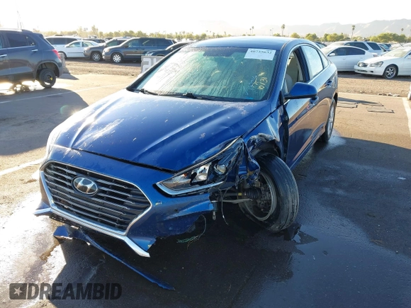 2019 Hyundai Sonata SE with VIN 5NPE24AF2KH769406, listed as a IAAI auction lot 40735632 with 76,127 mi miles and . Bid and sale history available at DreamBid. Image 6.