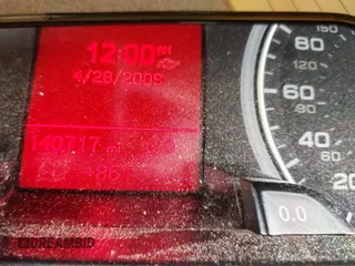 2010 Audi A4 Premium Plus z VIN WAUHFAFL7AN005125, wystawiony jako IAAI lot #42167886 z przebiegiem 140 717 mil mil oraz . Historia ofert i sprzedaży dostępna na DreamBid. Obrazek 7.