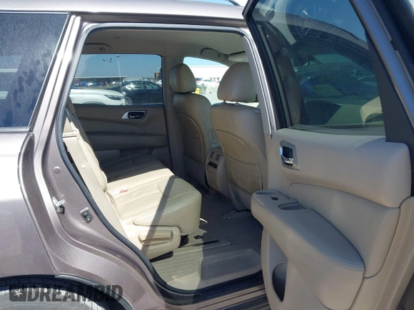 2014 Nissan Pathfinder SV with VIN 5N1AR2MN2EC626243, listed as a IAAI auction lot 41774399 with 146,363 mi miles. Bid and sale history available at carsss.com. Image 8.