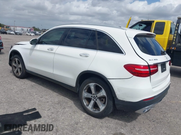 2018 Mercedes-Benz GLC with VIN WDC0G4KB0JV079007, listed as a IAAI auction lot 41910987 with 78,192 mi miles. Bid and sale history available at carsss.com. Image 3.