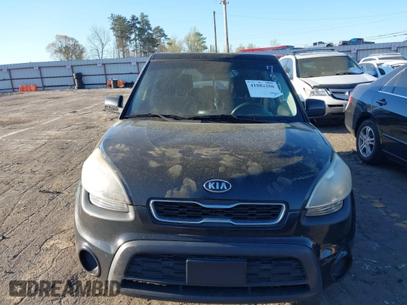 2012 Kia Soul with VIN KNDJT2A5XC7477841, listed as a IAAI auction lot 41882250 with 175,236 mi miles. Bid and sale history available at carsss.com. Image 11.