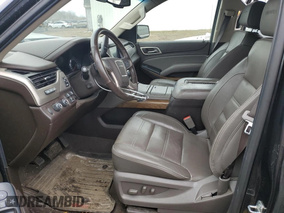 2020 GMC Yukon XL Denali with VIN 1GKS2HKJ2LR209302, listed as a Copart auction lot 45894325 with 161,098 mi miles and Salvage Title. Bid and sale history available at carsss.com. Image 7.